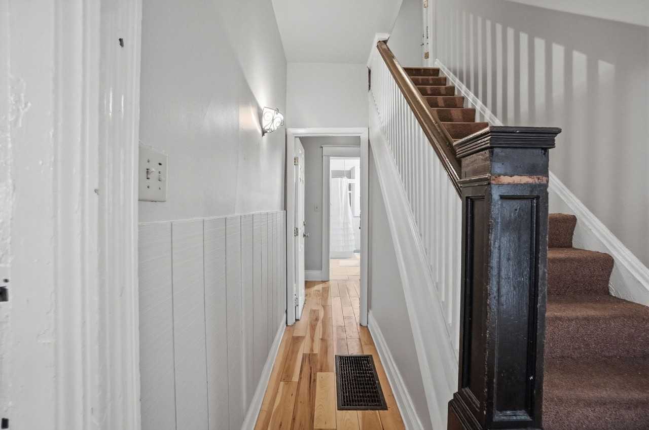 77 W Mcmillan St - Photo 4 of 45