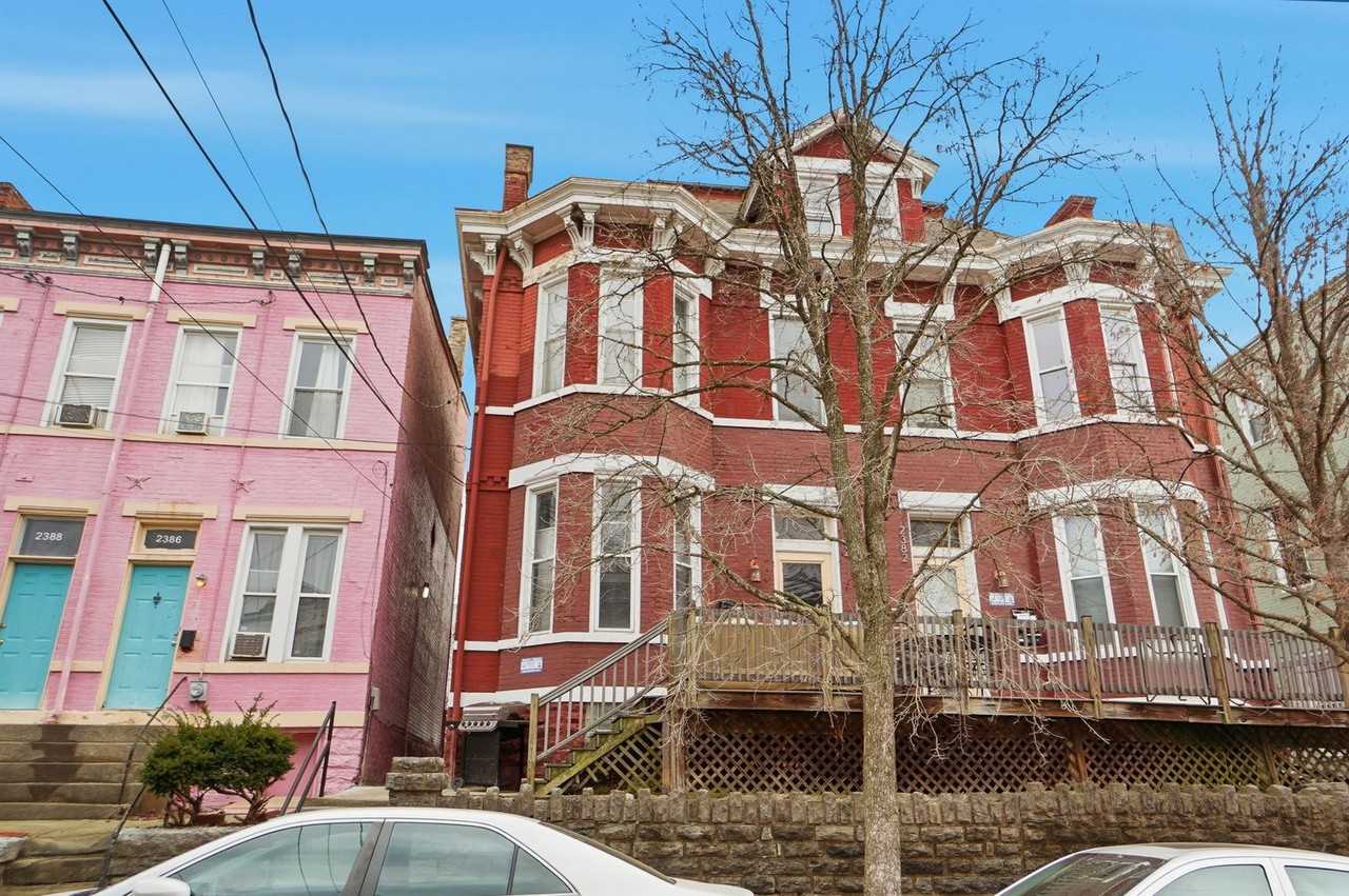 2384 Wheeler St - Photo 3 of 45