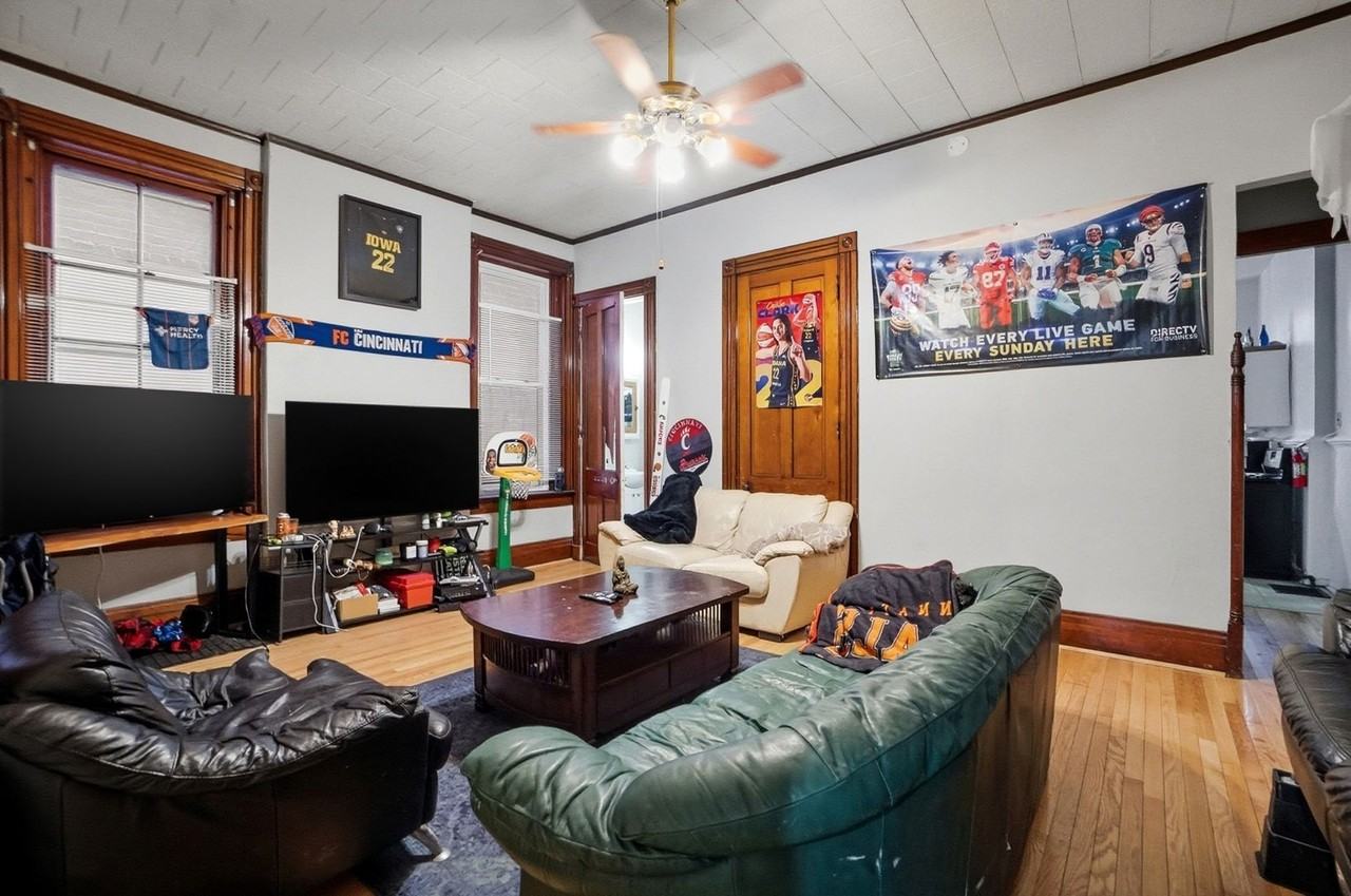 2384 Wheeler St - Photo 7 of 45