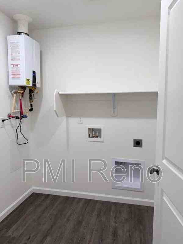 645 Mcgill Dr - Photo 3 of 26