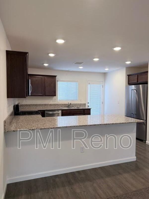 645 Mcgill Dr - Photo 6 of 26