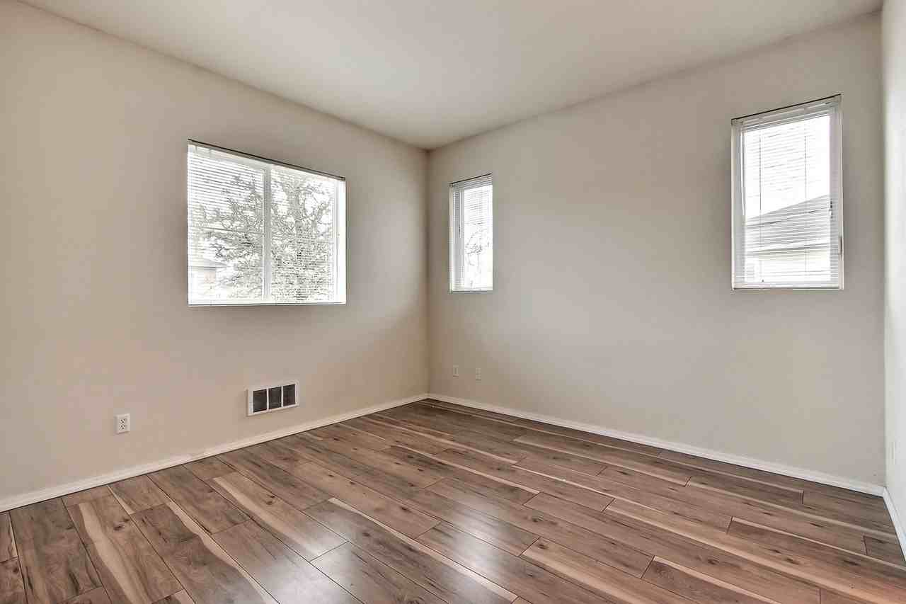 2280 Bobs Hollow Ln - Photo 7 of 18