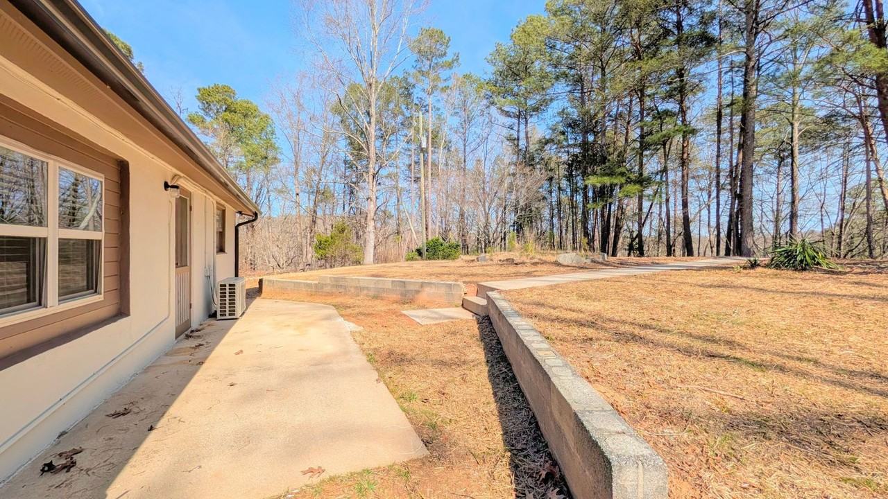 3446 Monroe Cir - Photo 7 of 30