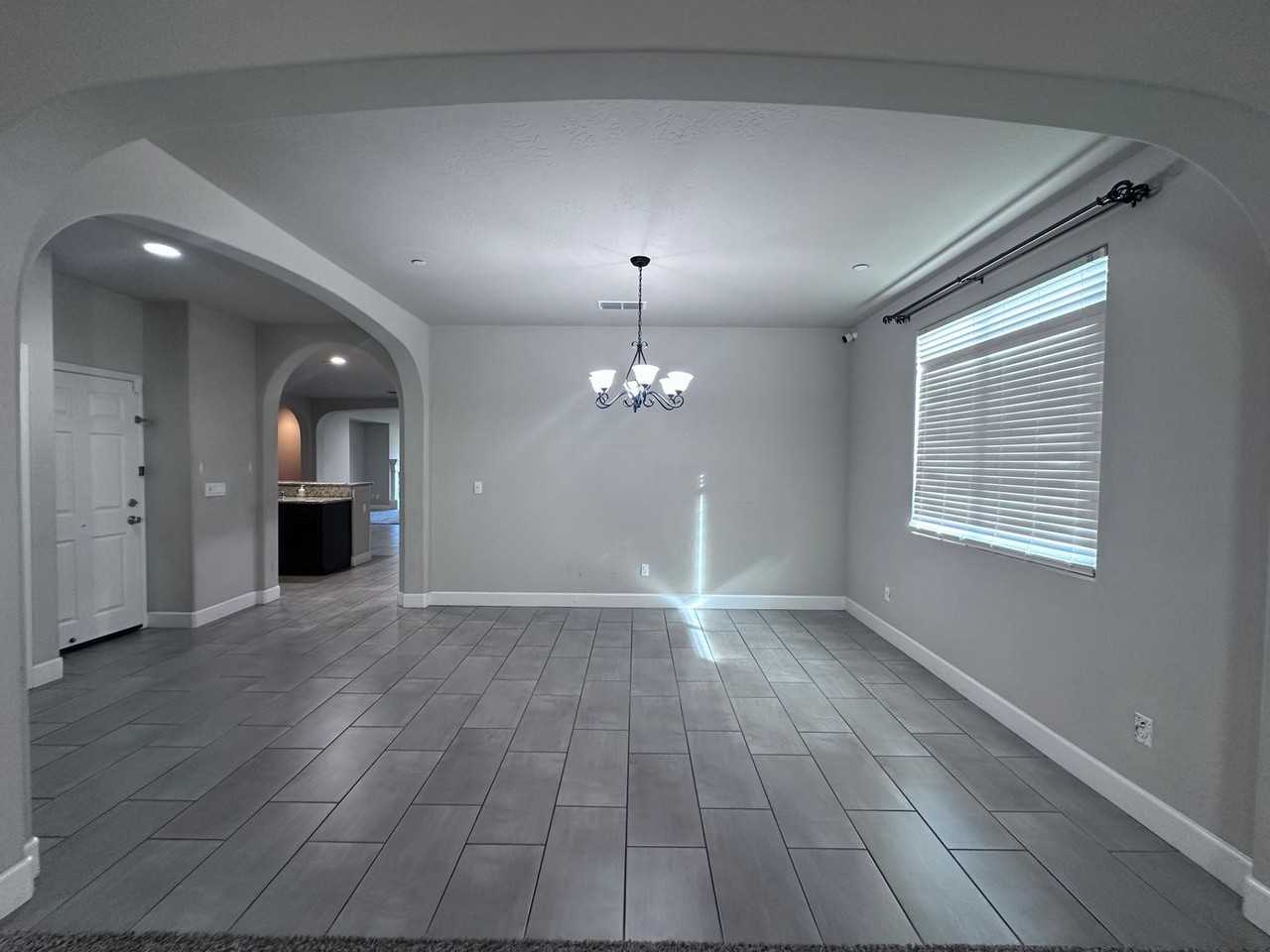 2840 Channel Reef Ave - Photo 2 of 17