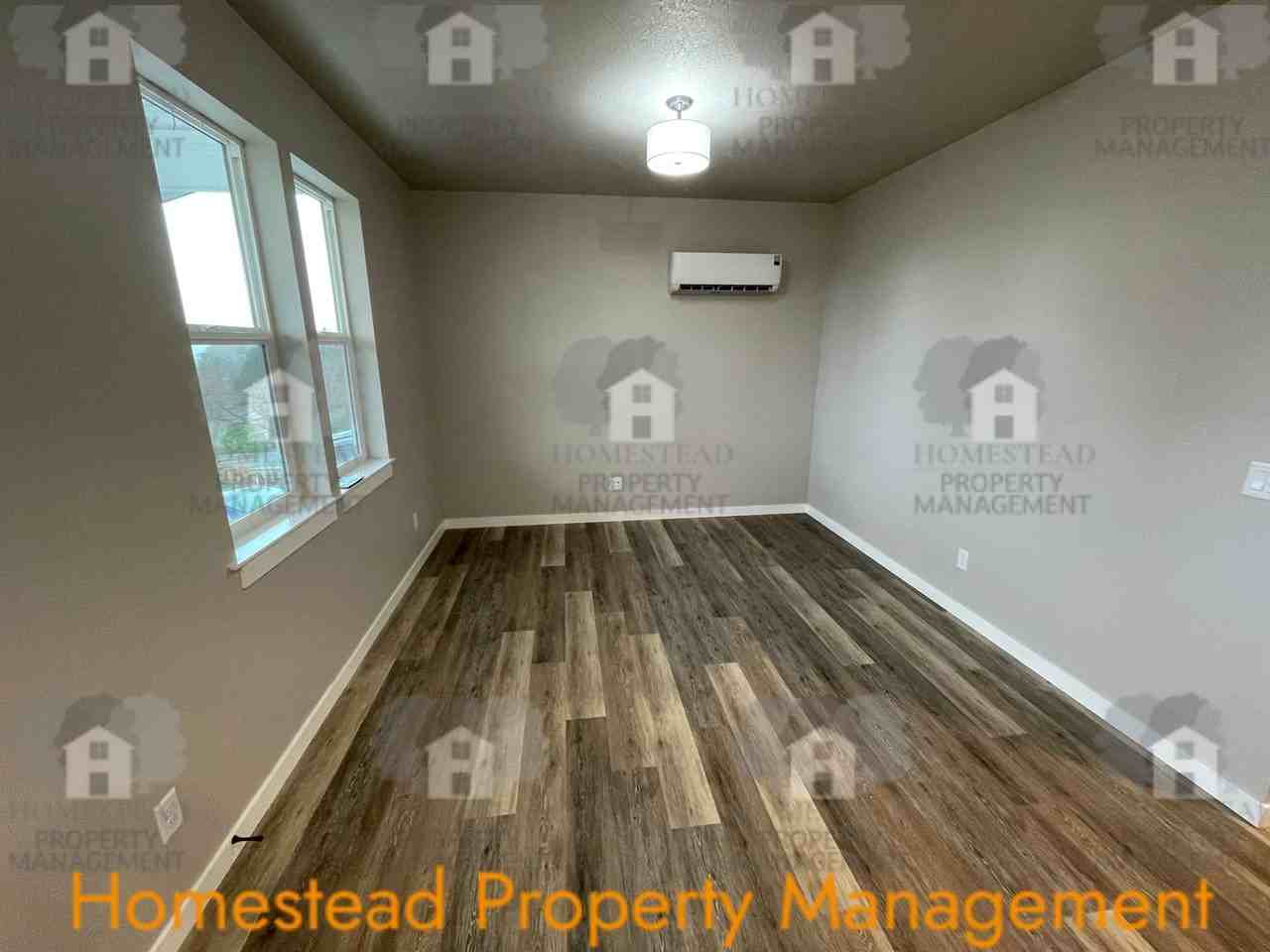 1150 Ridgewood Ln Se #A - Photo 5 of 15