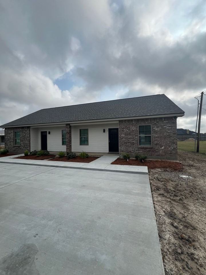 6017 Nobie Ln - Photo 2 of 11