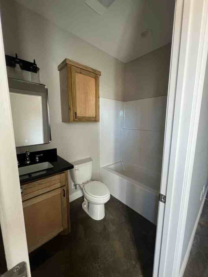 6017 Nobie Ln - Photo 5 of 11