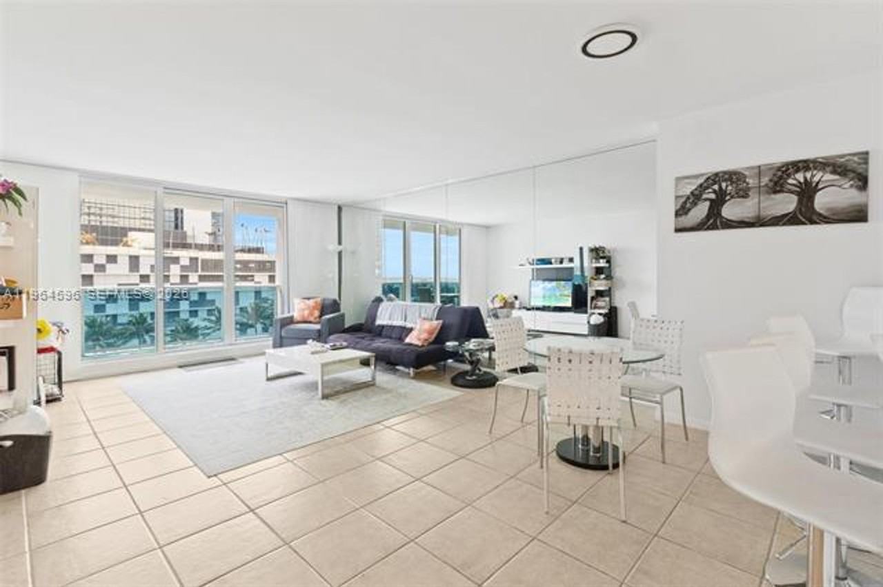 2301 2301 Collins Ave appt 504 - Photo 3 of 36