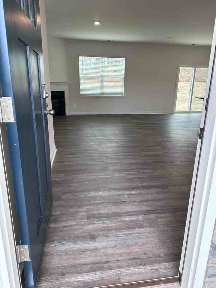 546 13th Avenue Dr Ne - Photo 2 of 27