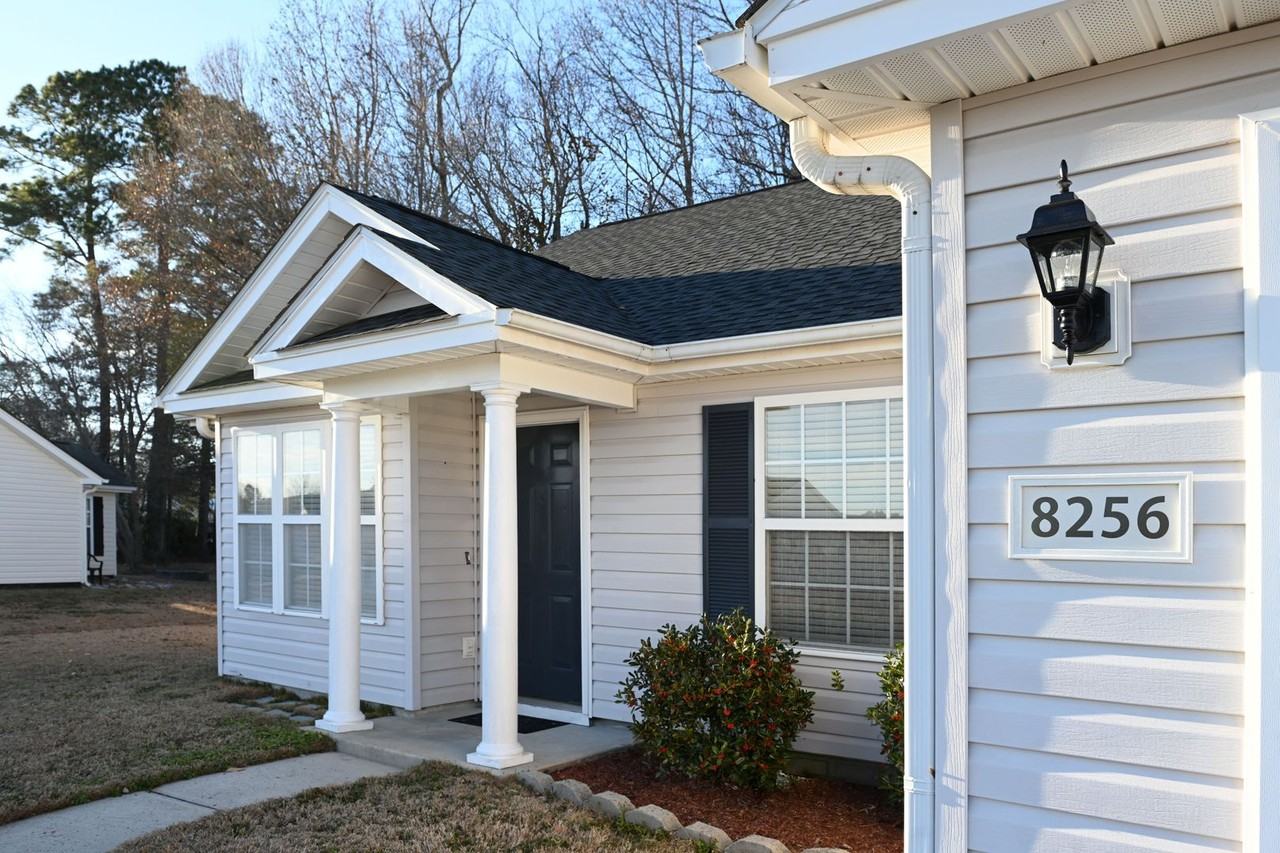 8256 Tartan Ln - Photo 2 of 26