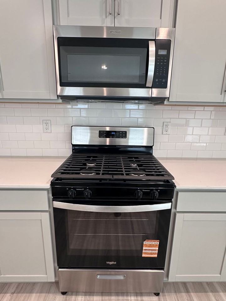 550 13th Avenue Dr Ne - Photo 4 of 30