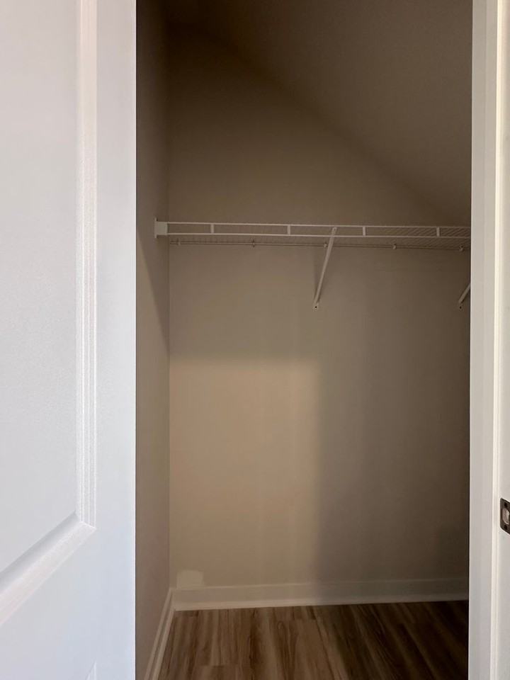 550 13th Avenue Dr Ne - Photo 5 of 30