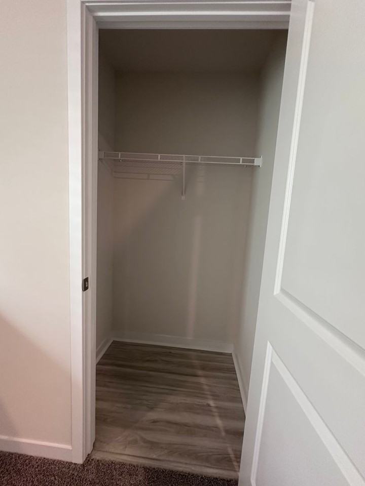 550 13th Avenue Dr Ne - Photo 7 of 30