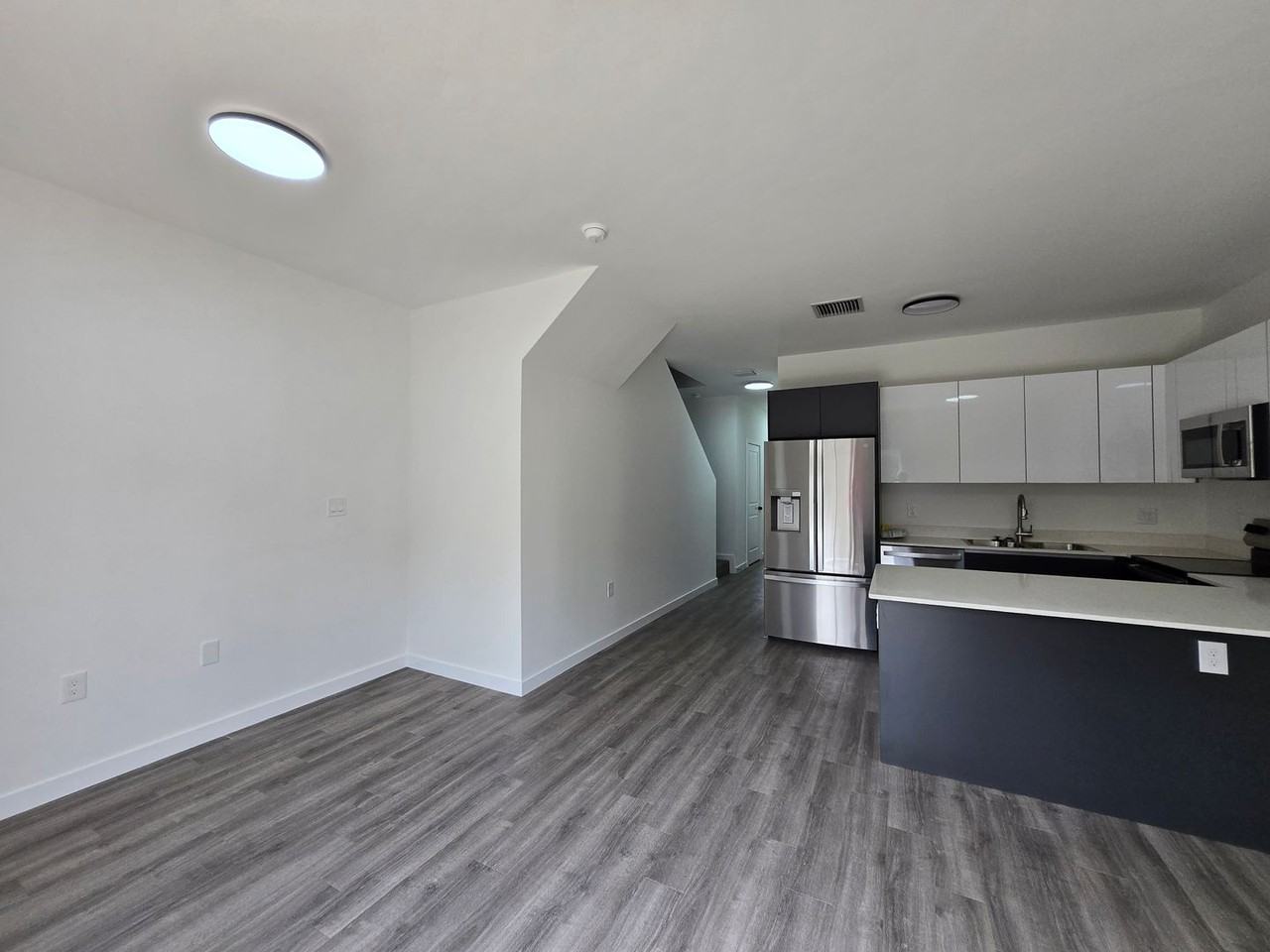 1601 Nw 29th Rd #3 - Photo 7 of 48