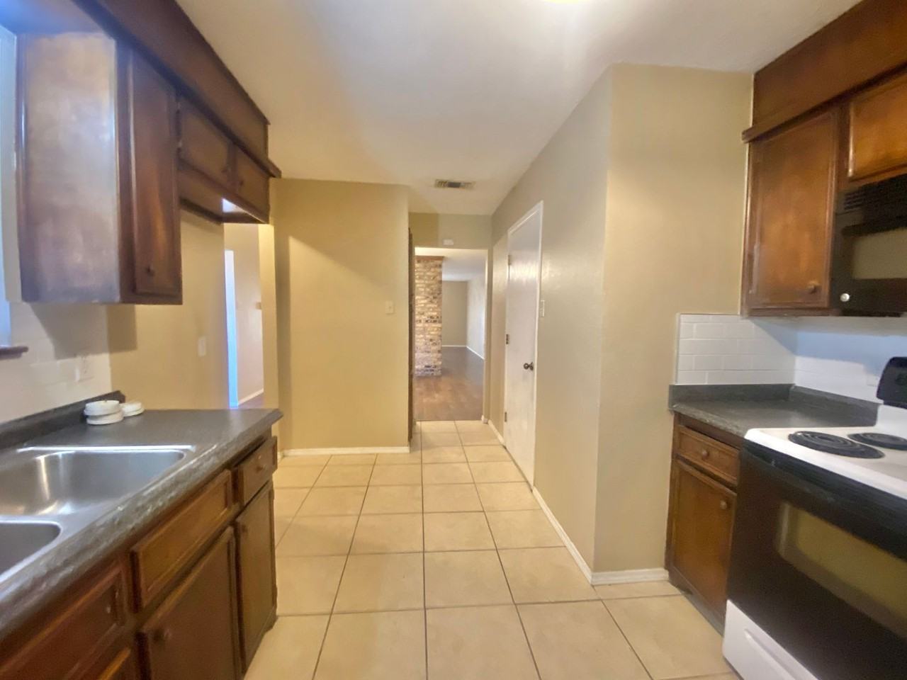 1101 80th St - Photo 3 of 20