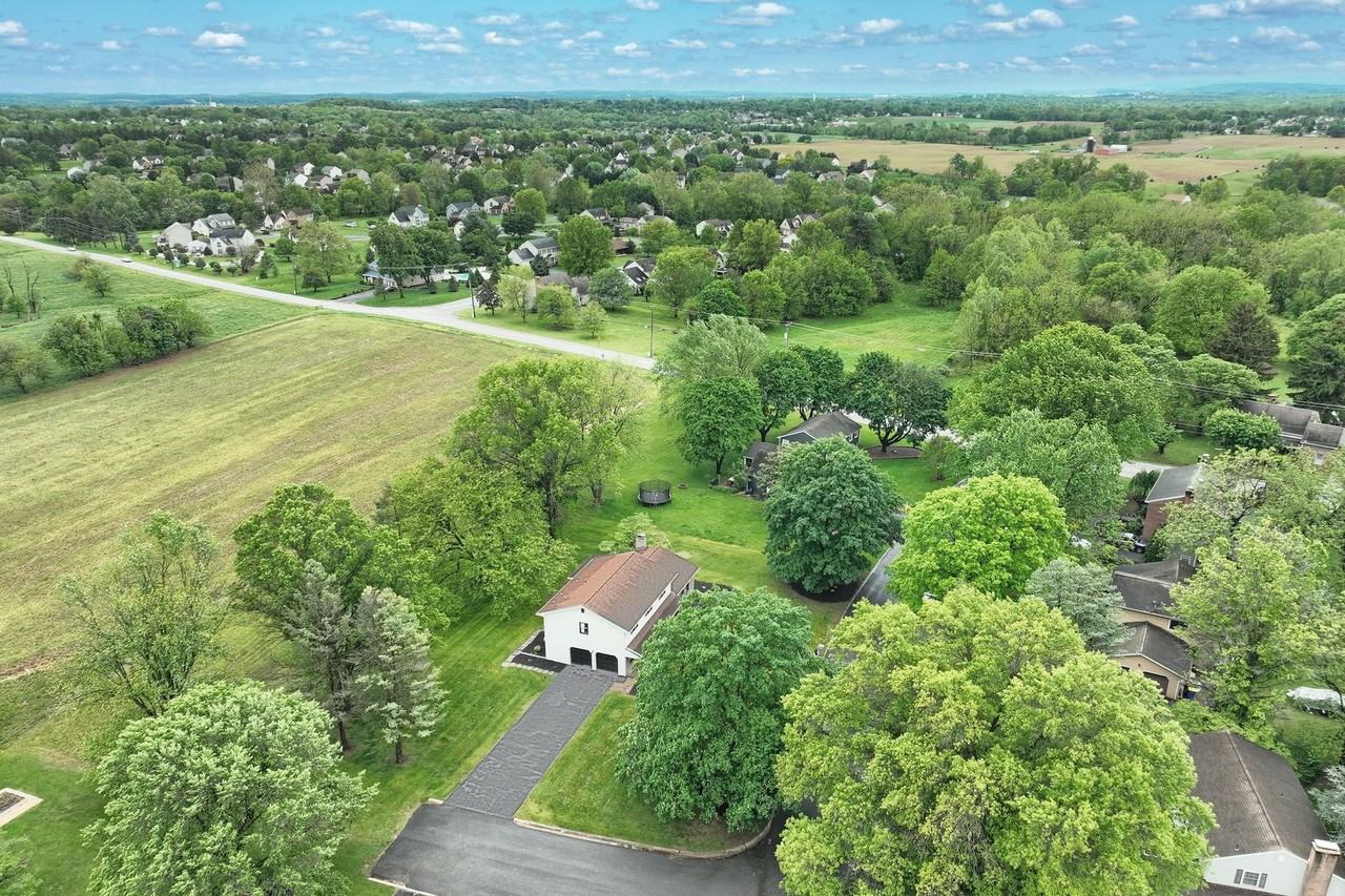 2423 Hepplewhite Dr - Photo 4 of 45