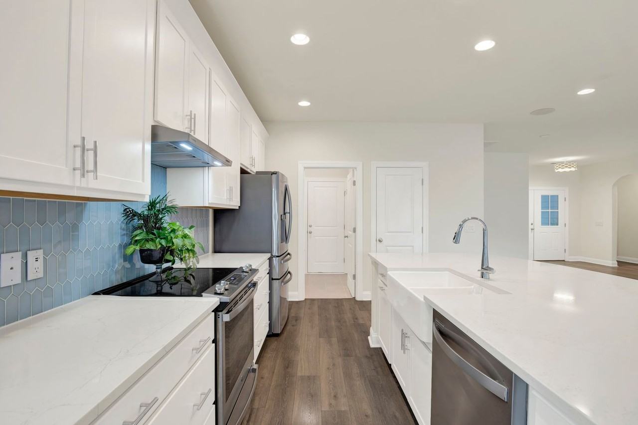 95 Crawford Ln - Photo 5 of 33