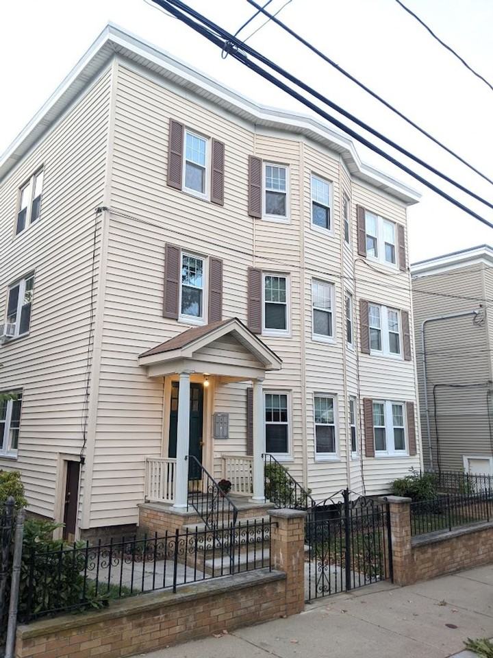 66 Brock St - Photo 7 of 8