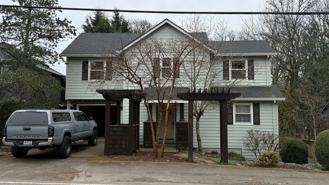 243 Sw Palatine Ct - Photo 1 of 1