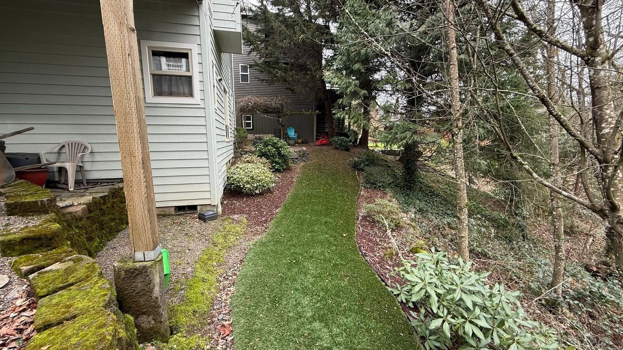 243 Sw Palatine Ct - Photo 5 of 28