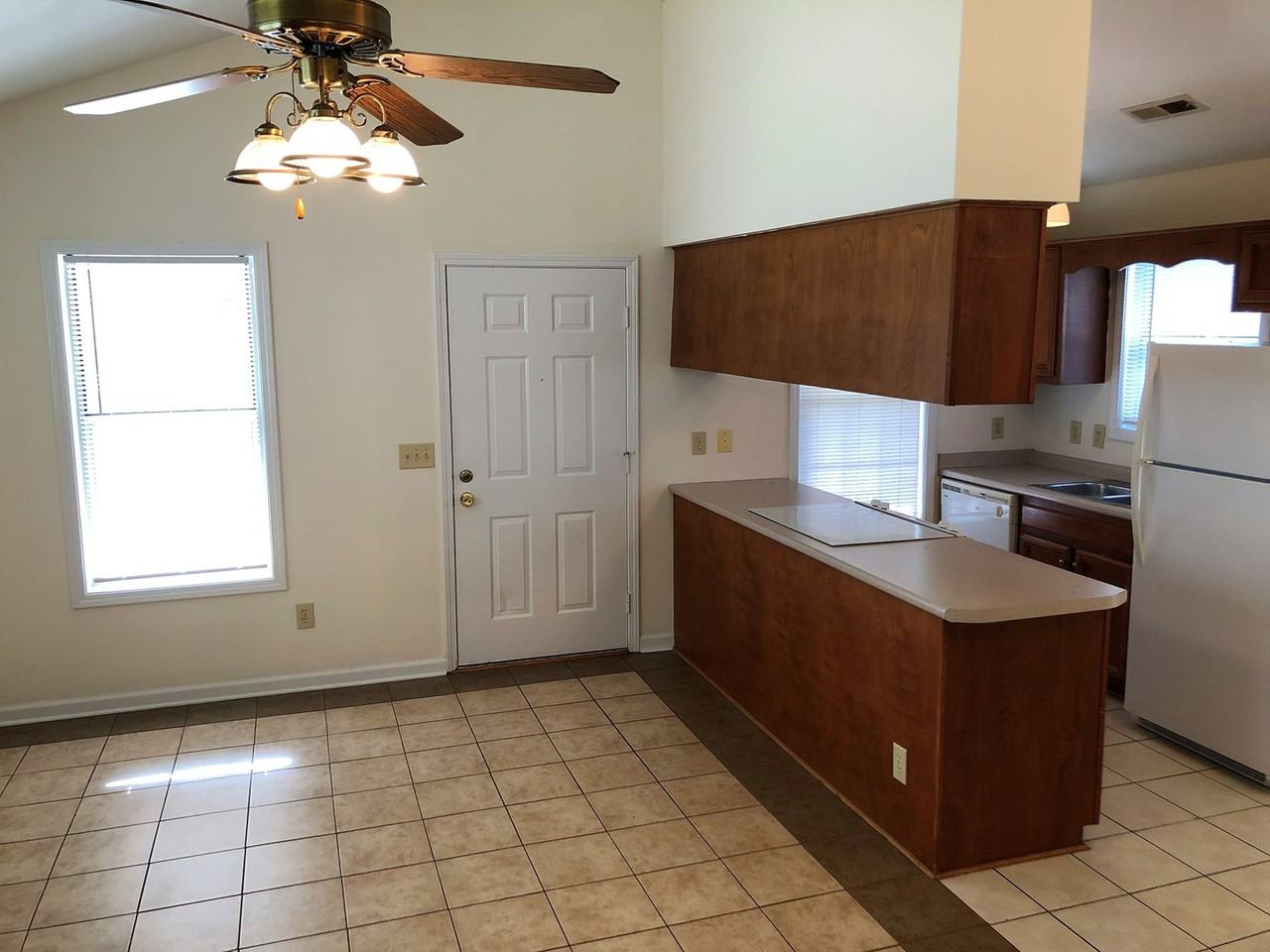 3814 Fawn Creek Dr - Photo 4 of 22