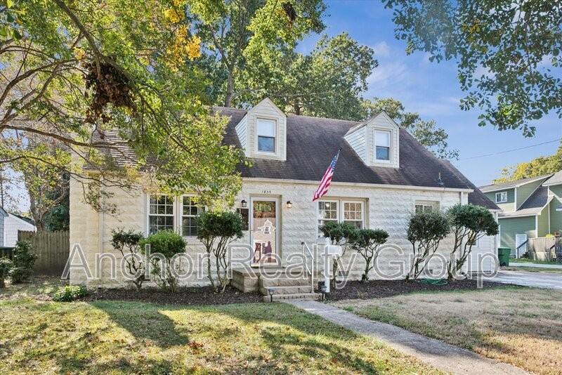 1839 Edgewood Ave - Photo 4 of 50