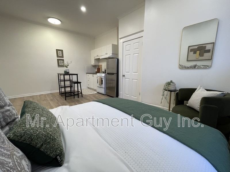 44 Victoria Ave S #203 - Photo 5 of 10