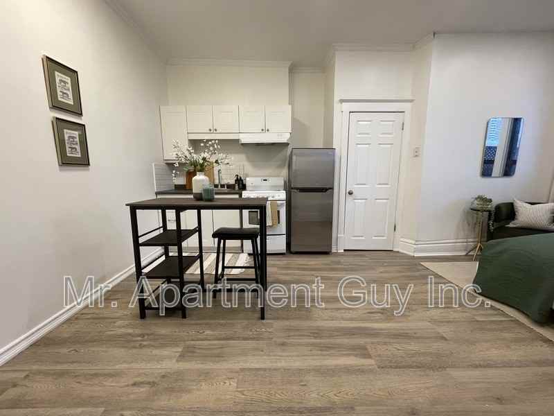 44 Victoria Ave S #203 - Photo 6 of 10