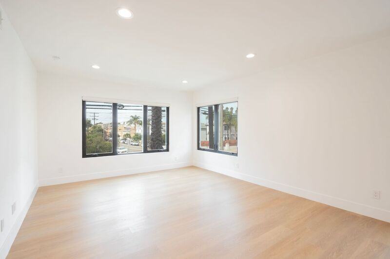 2103 3rd St #7A - Photo 2 of 13