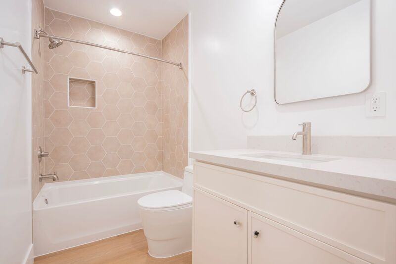 2103 3rd St #7A - Photo 6 of 13