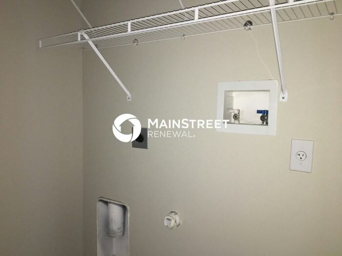 1901 Ne 6th Ave - Photo 5 of 17