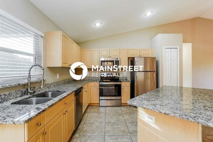 1901 Ne 6th Ave - Photo 7 of 17