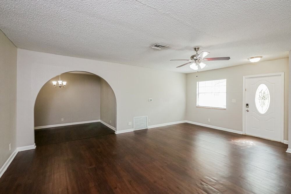 8491 Nw 26th Dr - Photo 3 of 16