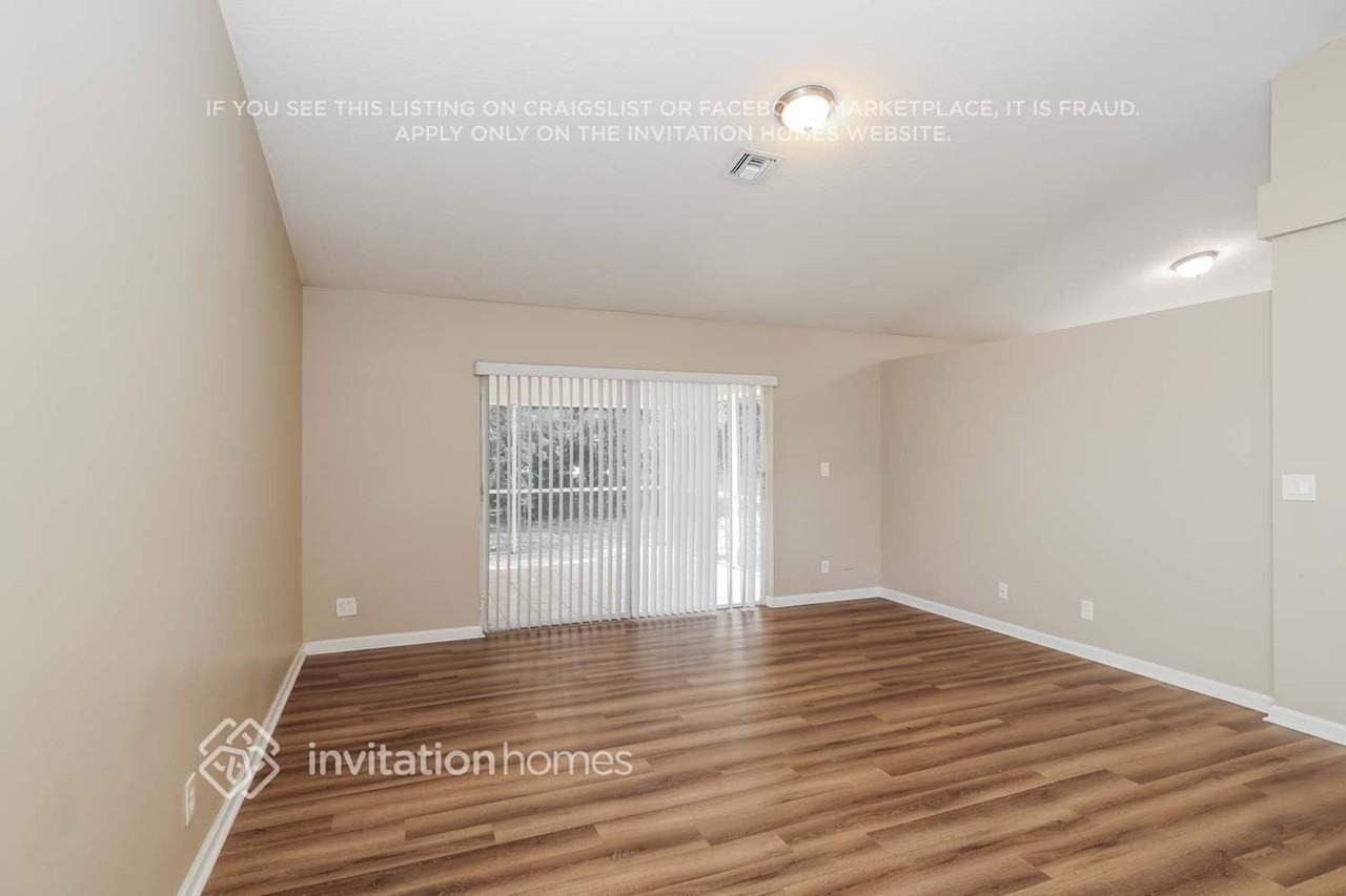 6736 Blue Bay Cir - Photo 6 of 17