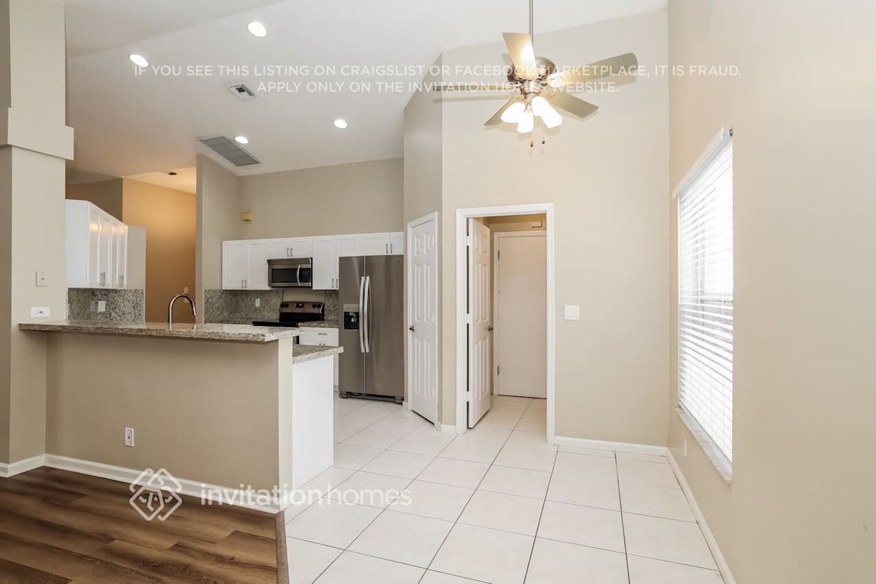 6736 Blue Bay Cir - Photo 7 of 17