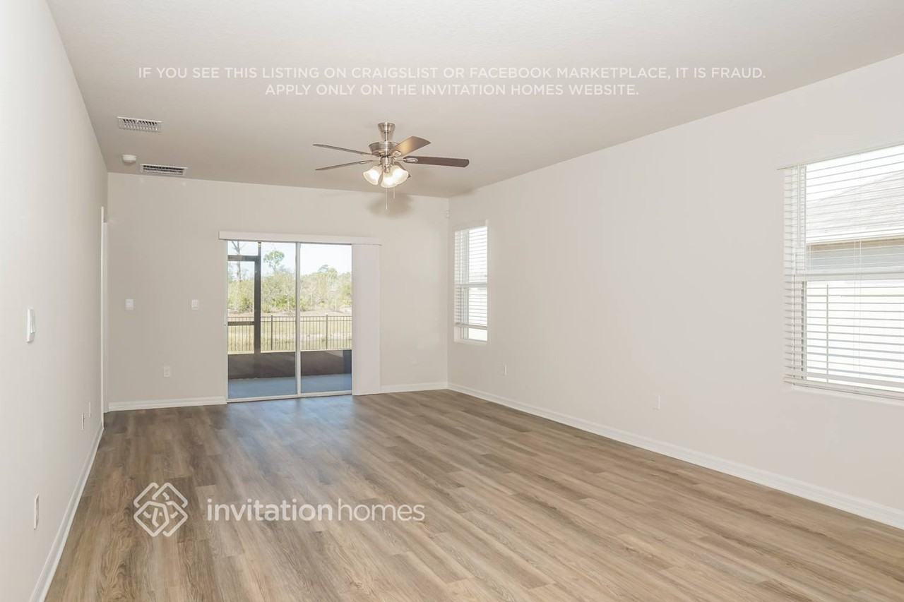 22509 Hidden Palms St - Photo 3 of 17