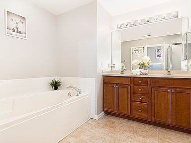 691 Station Blvd - Photo 3 of 16