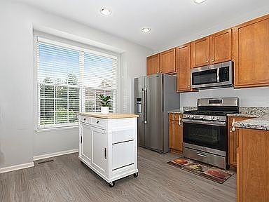 691 Station Blvd - Photo 4 of 16