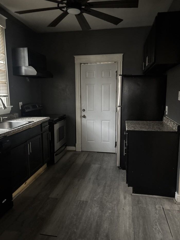 2465 Saturn St - Photo 5 of 8