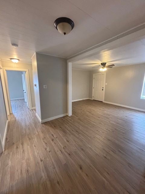 813 Montrose St - Photo 4 of 14