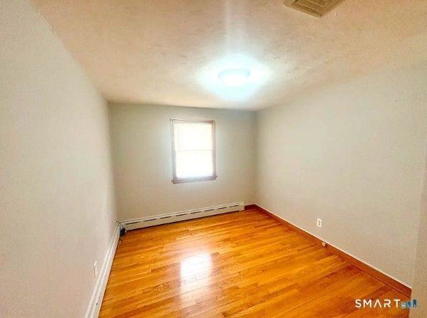 48 Gates Ave - Photo 6 of 15