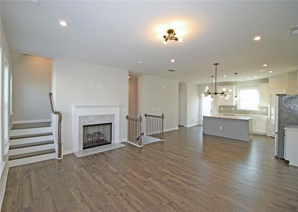 1675 Coasta Way - Photo 3 of 28