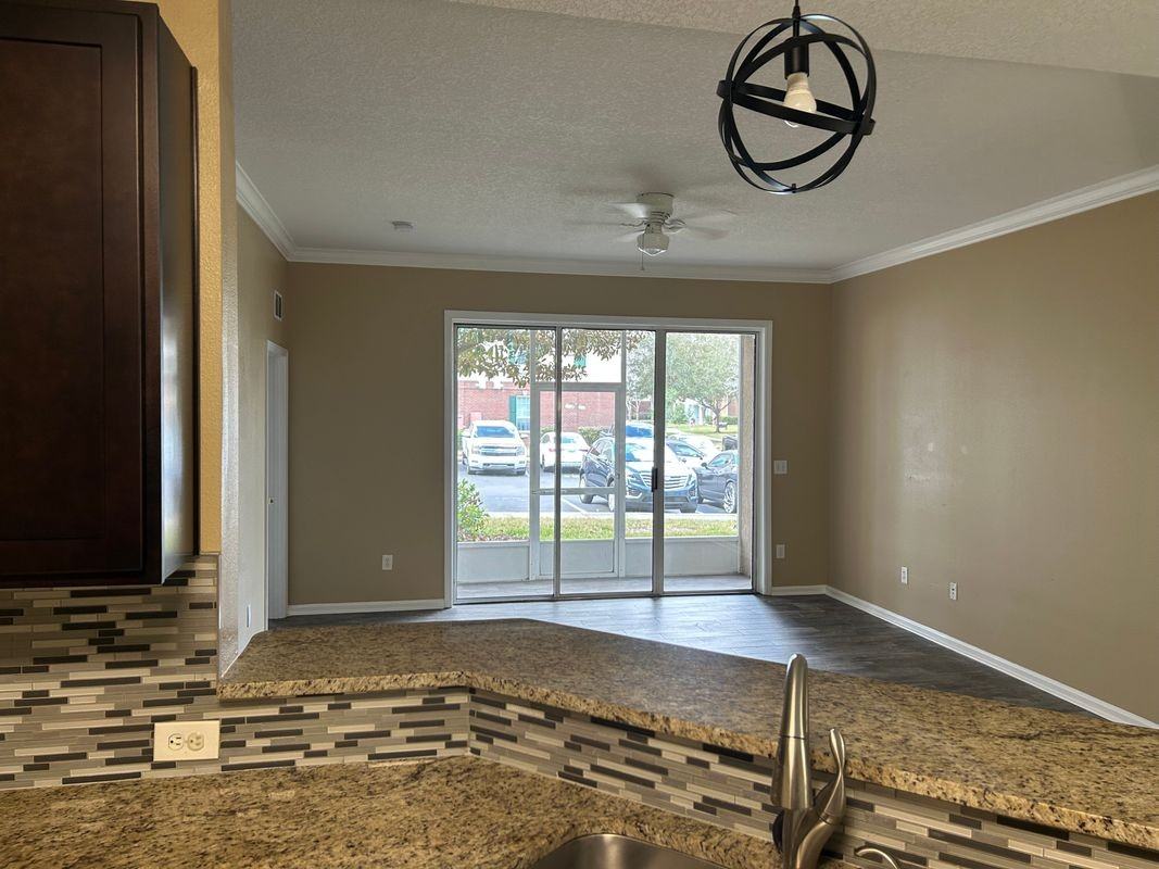 785 Oakleaf Plantation Pkwy - Photo 2 of 17