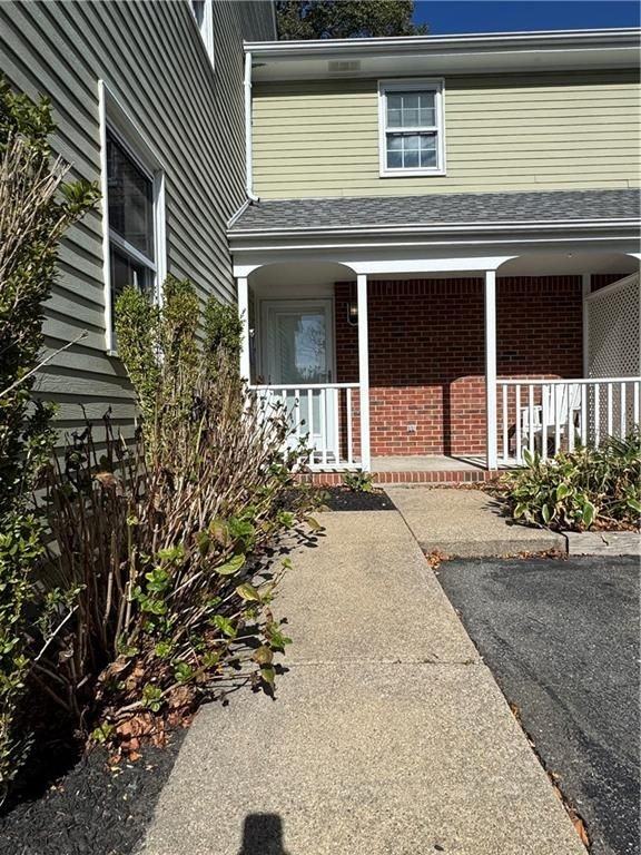 62 Memorial Blvd - Photo 3 of 40