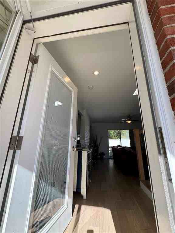 62 Memorial Blvd - Photo 6 of 40