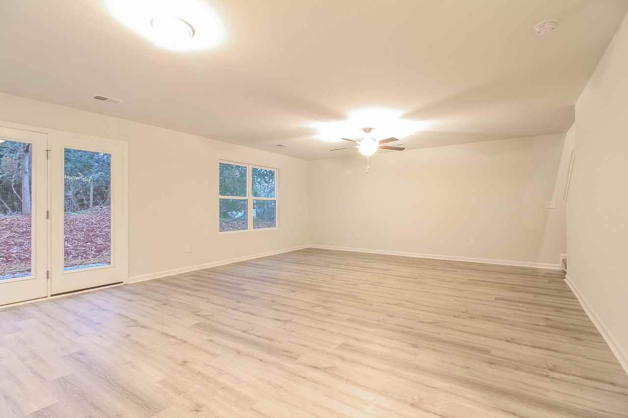 234 234 Celebration Ave - Photo 2 of 17