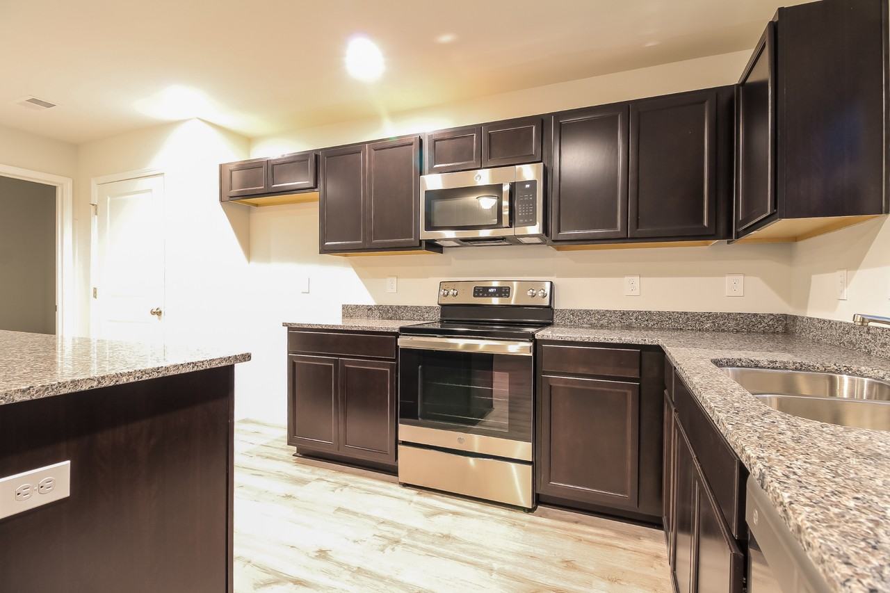 234 234 Celebration Ave - Photo 7 of 17