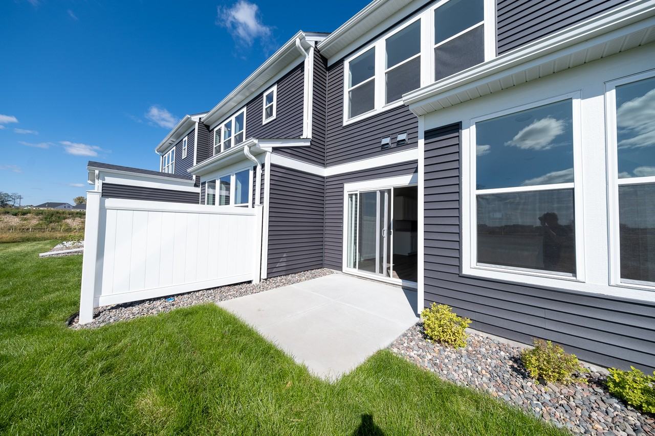 10429 Ithaca Ln N #1 - Photo 7 of 23