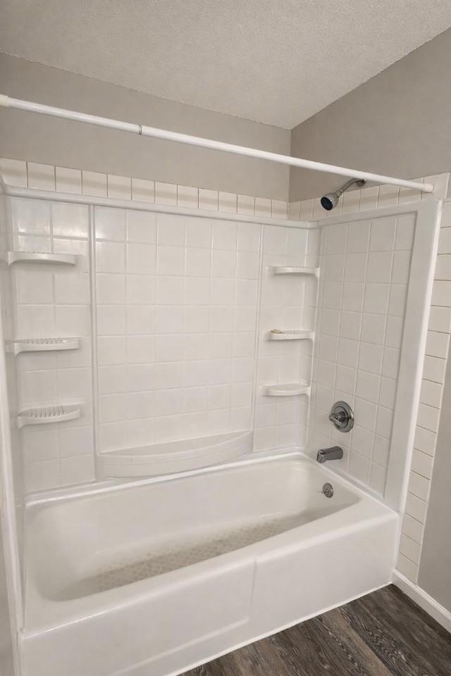 Lake Ave Apartments - Photo 6 of 9