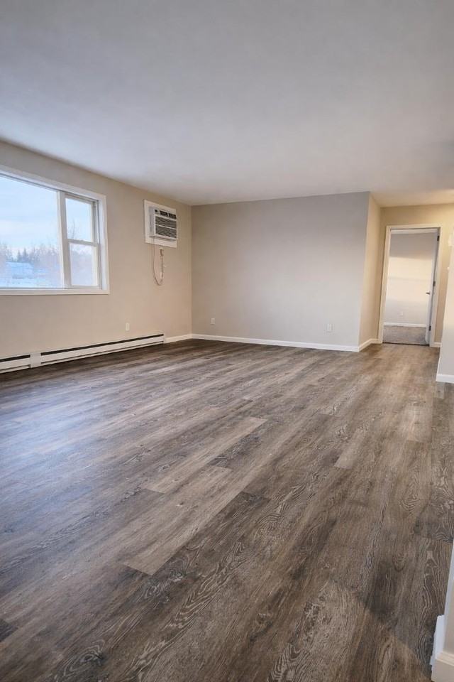 Lake Ave Apartments - Photo 3 of 10